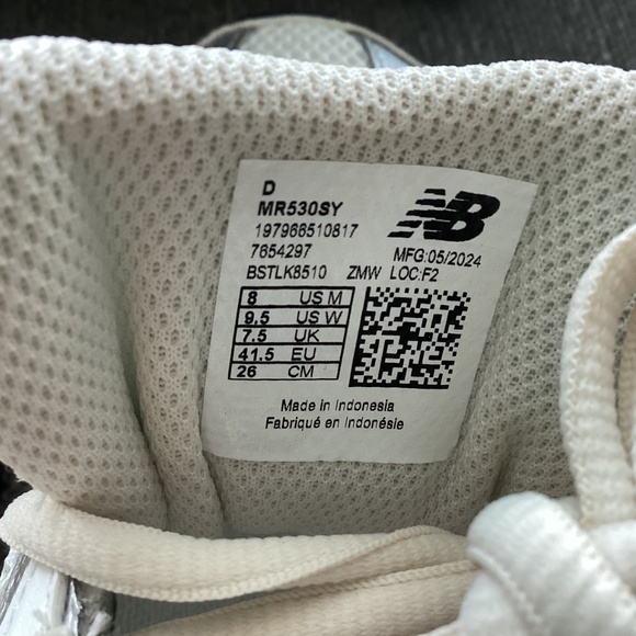 New Balance Gender Inclusive 530 Sneaker 9.5 Women's / 8 Men's - Picture 4 of 13